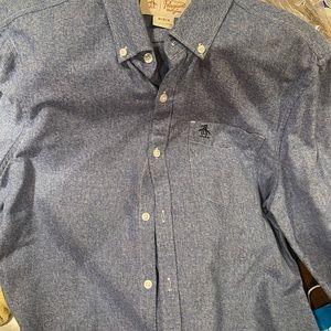 Men's penguin button down shirt. slim fit 60% cotton. Worn once